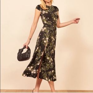 Reformation Gavin dress black floral Anastasia 10